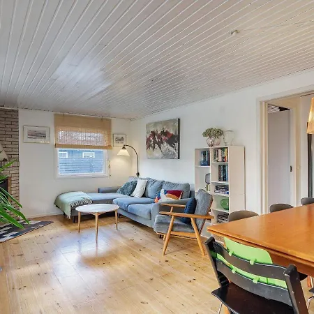 6 Person Holiday In Ferienhaus