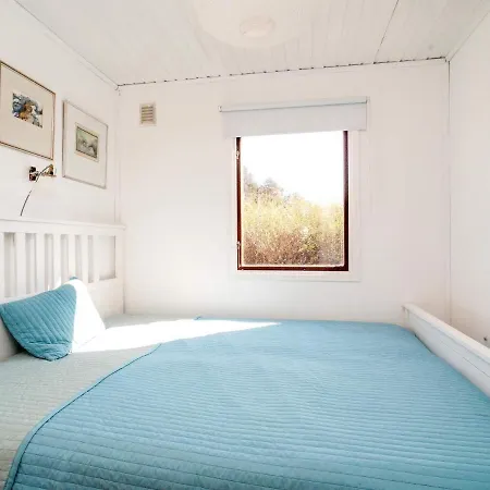 6 Person Holiday In